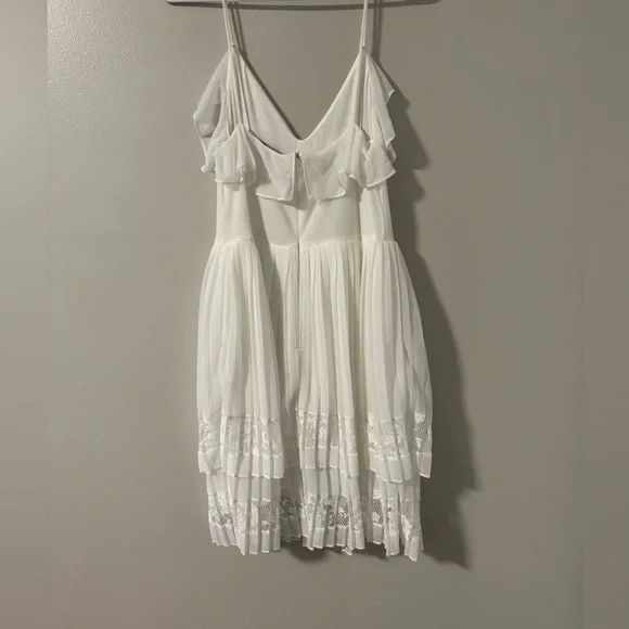 French Connection Adanna Pleated Lace Jersey Dress - Picture 5 of 8